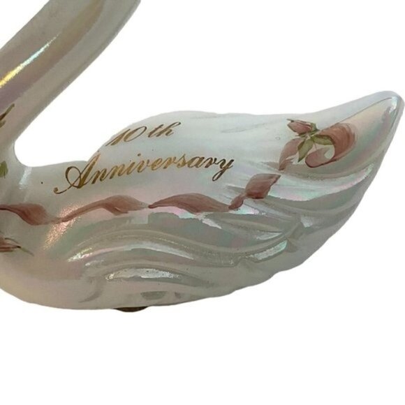 Fenton Glass Swan 10Th Anniversary Opalescent signed Vintage 4” X 4” figurine - Picture 7 of 10
